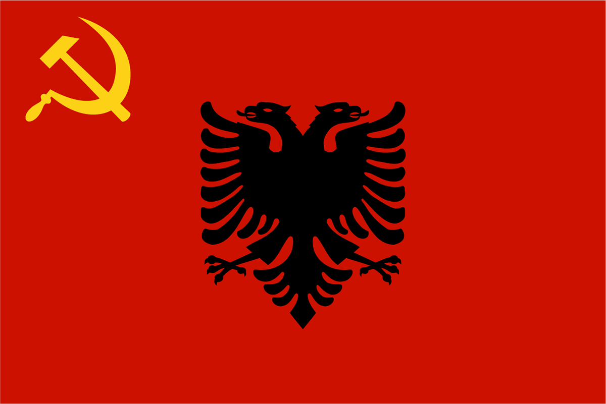 アルバニアの国旗 意味やイラストのフリー素材など 世界の国旗 世界の国旗